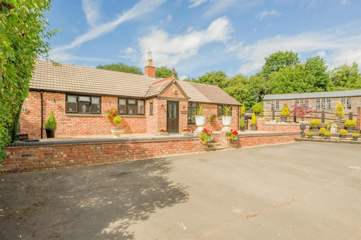 Sandy Ridge, Draycott, Claverley, WV5 7EA