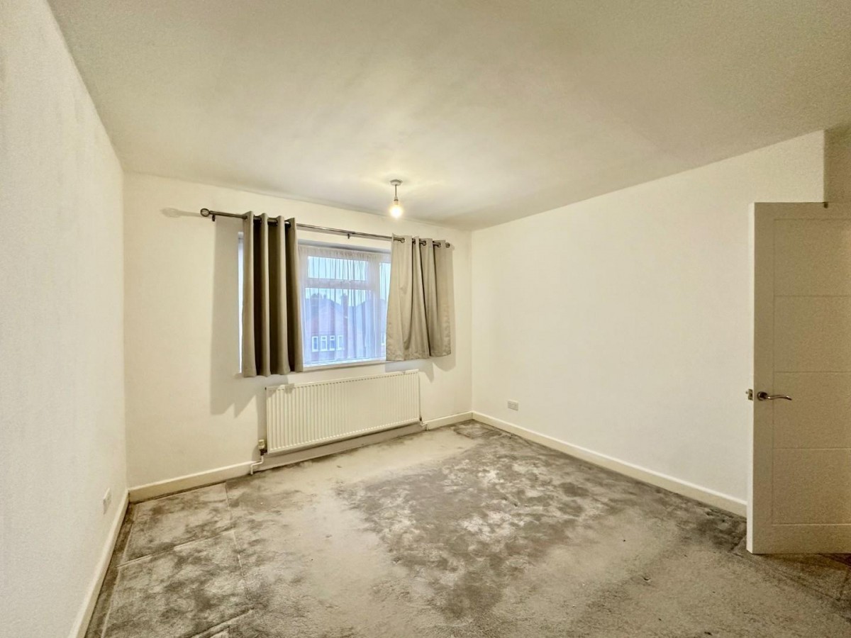 Nine Elms Avenue, Uxbridge