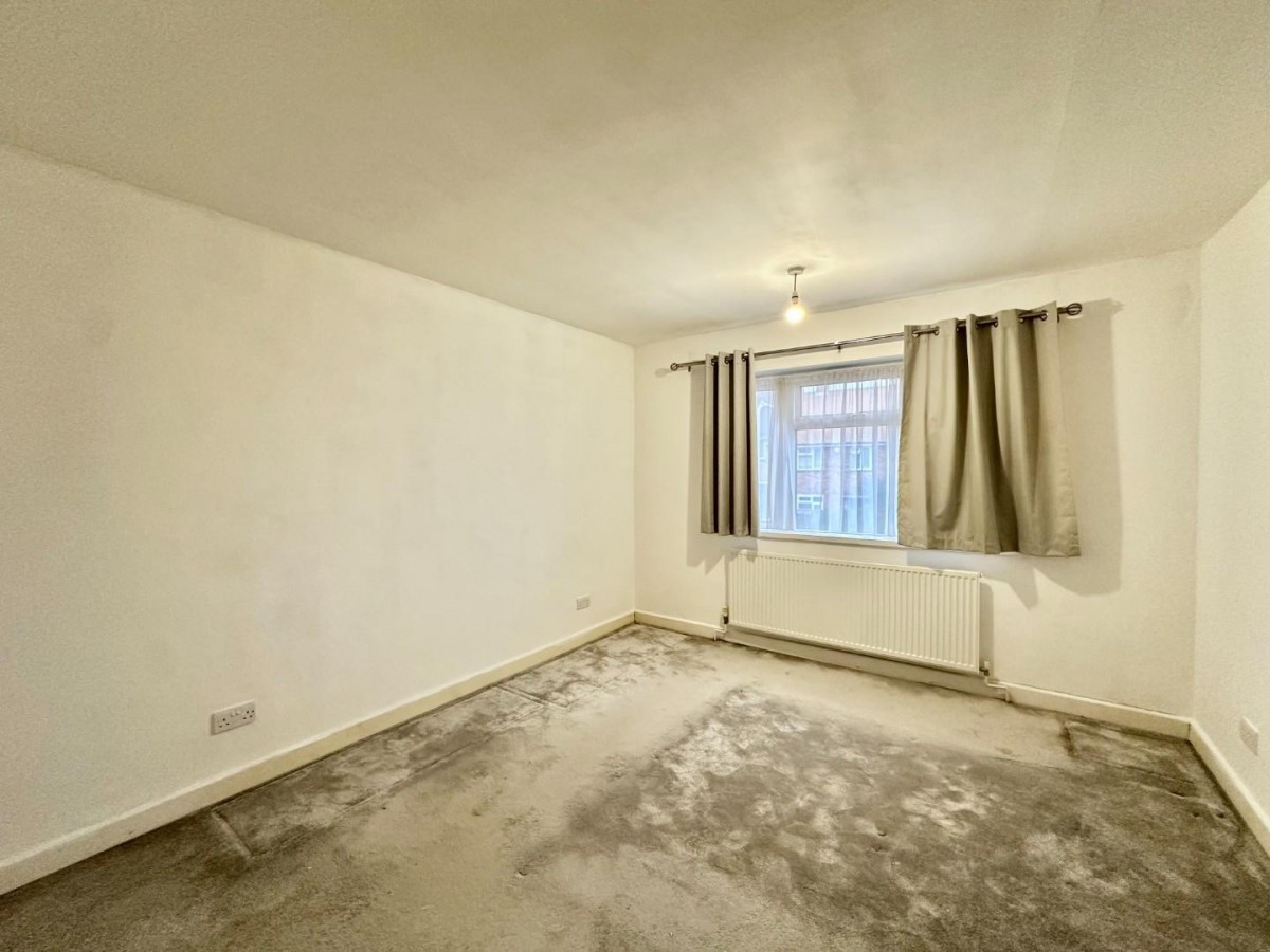 Nine Elms Avenue, Uxbridge