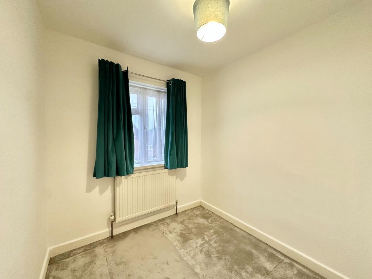 Nine Elms Avenue, Uxbridge