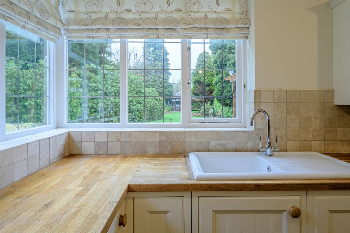 South Way, Pedmore Hall Lane, Stourbridge, DY9 0SS