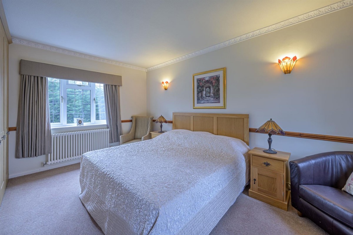 South Way, Pedmore Hall Lane, Stourbridge, DY9 0SS