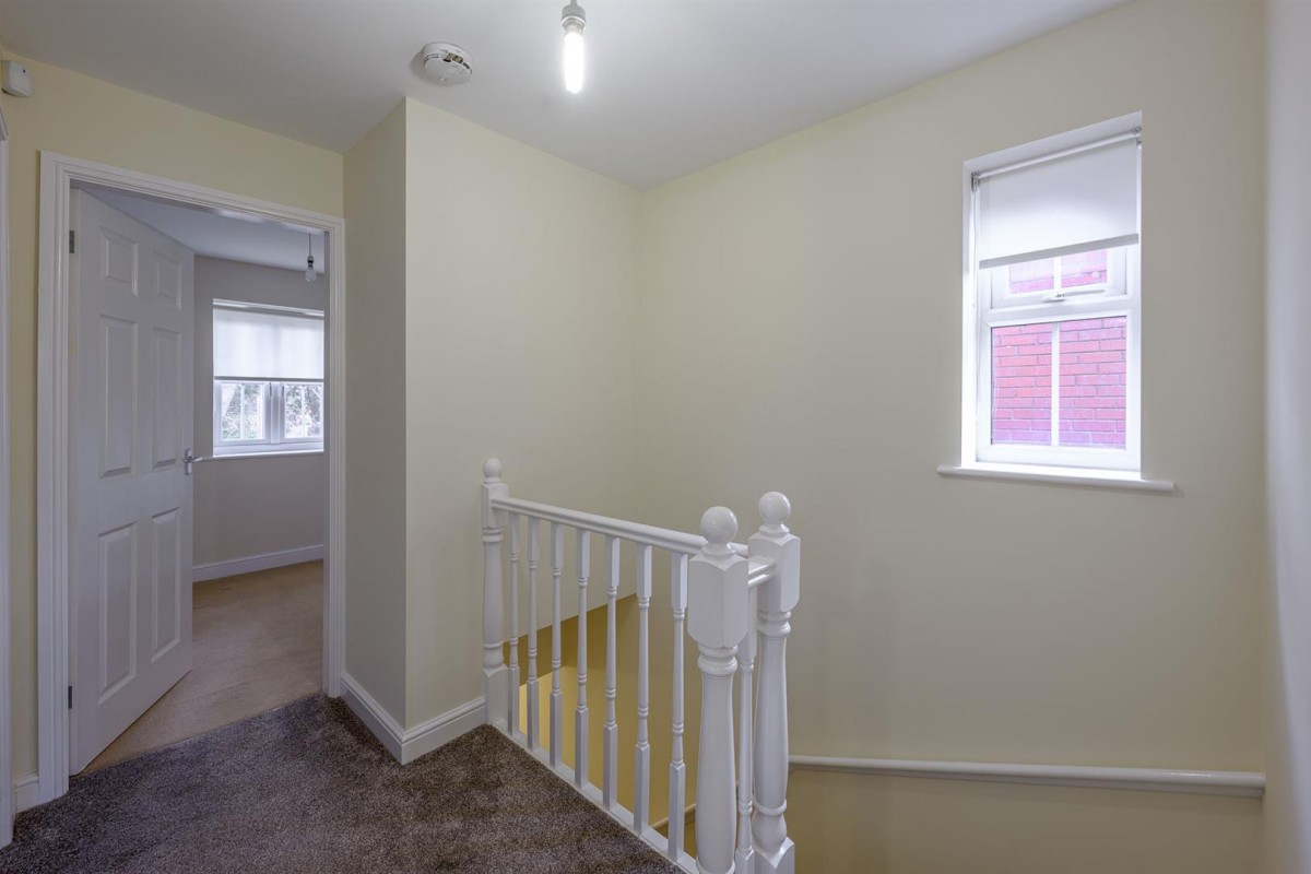 Dubarry Avenue, Kingswinford, DY6 9BP