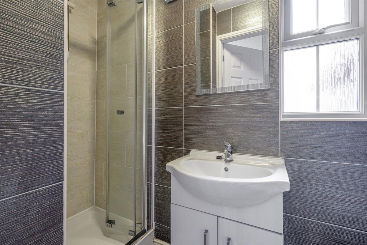 Dubarry Avenue, Kingswinford, DY6 9BP