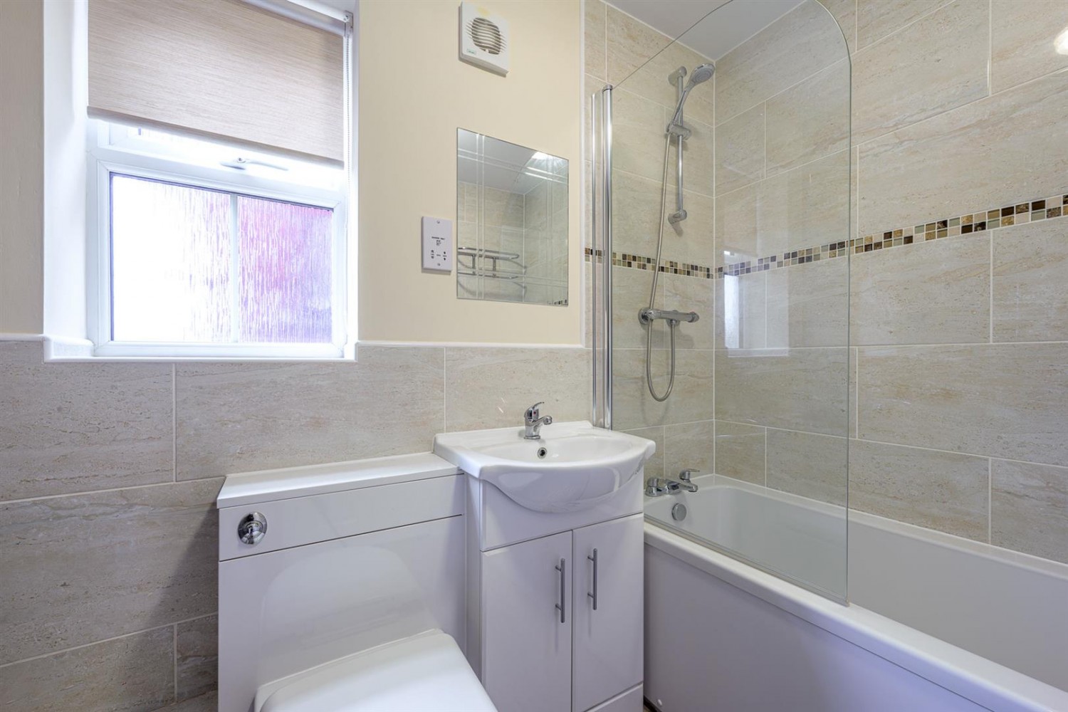 Dubarry Avenue, Kingswinford, DY6 9BP