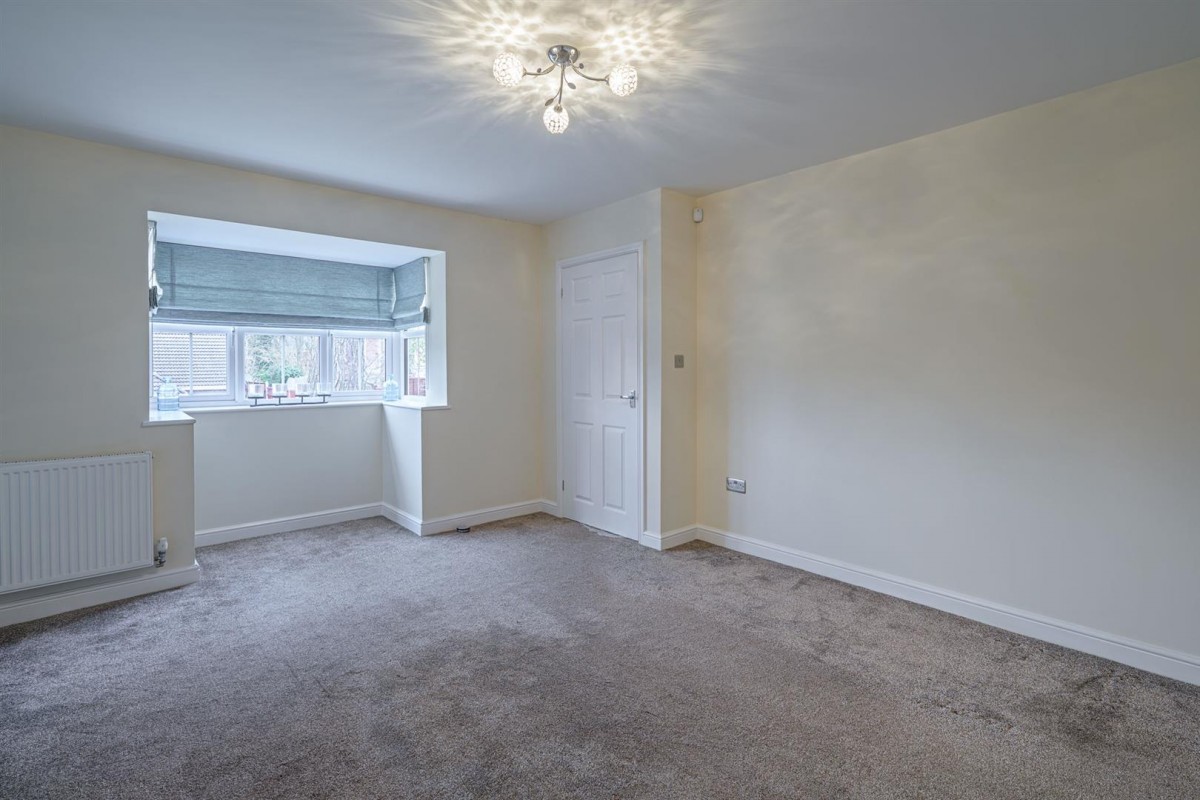 Dubarry Avenue, Kingswinford, DY6 9BP