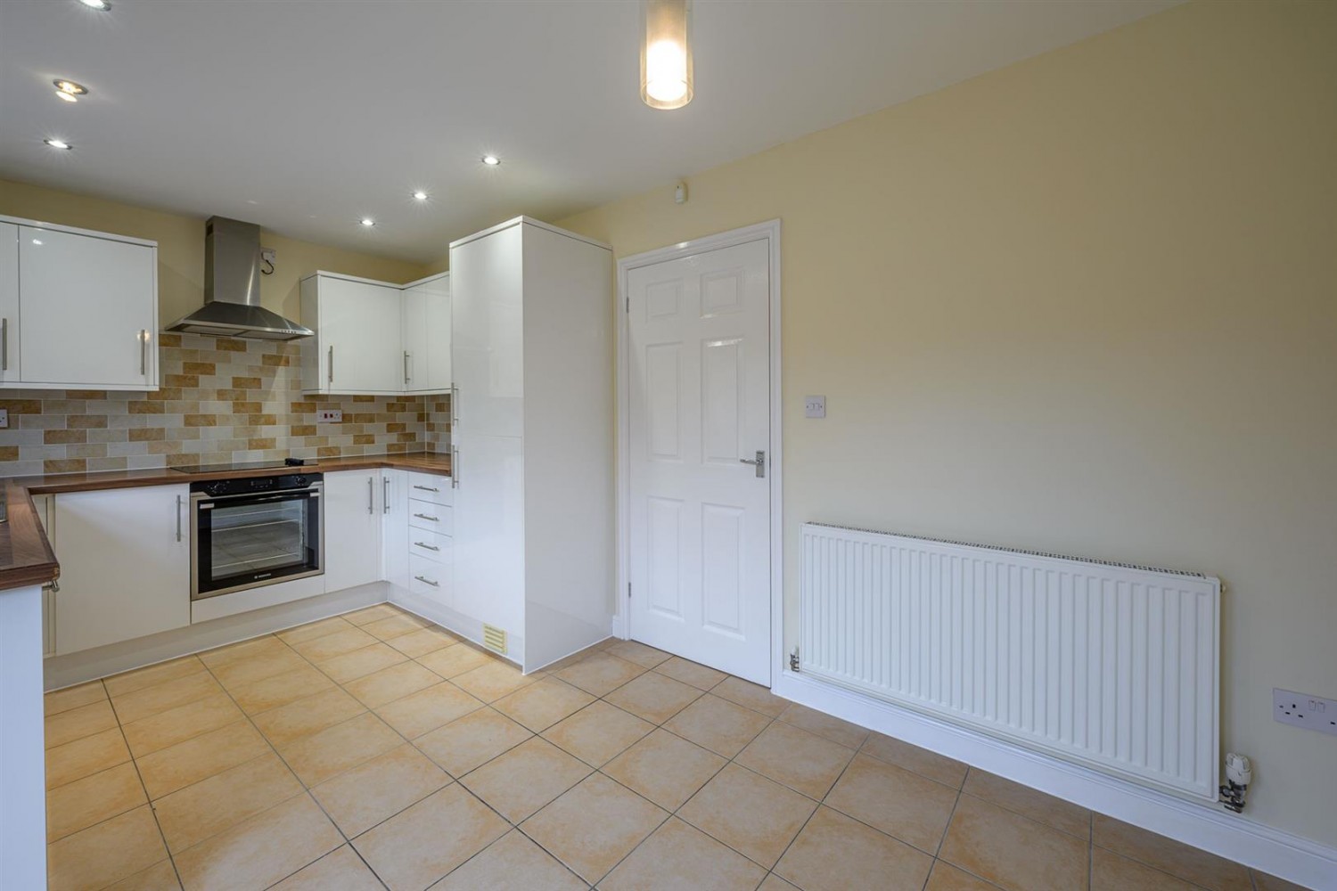 Dubarry Avenue, Kingswinford, DY6 9BP