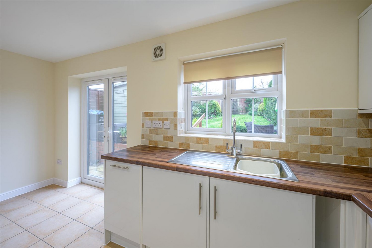 Dubarry Avenue, Kingswinford, DY6 9BP