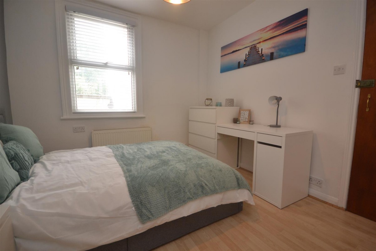 Gosbrook Road, Caversham