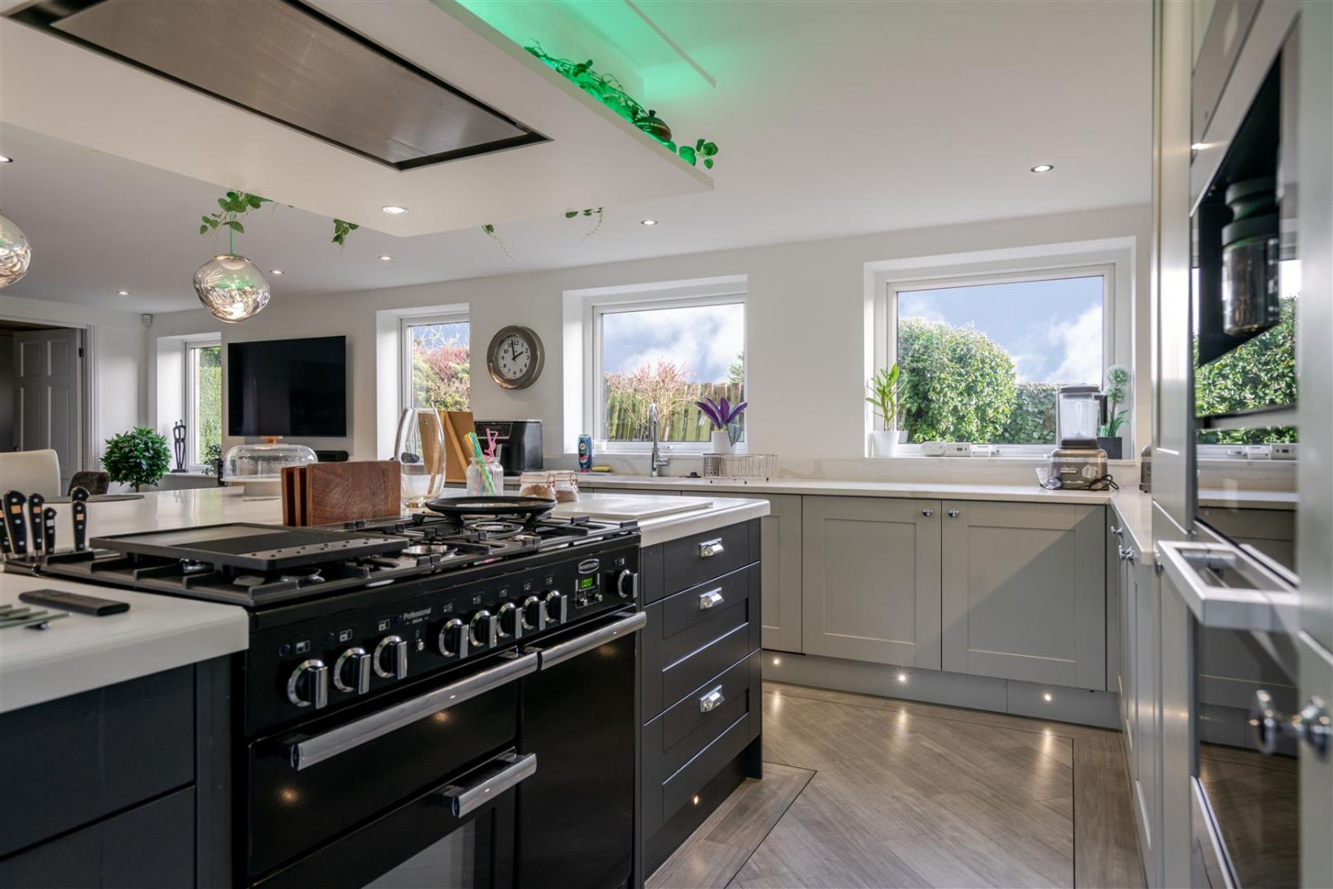 Oakleigh. Raikes Road, Skipton