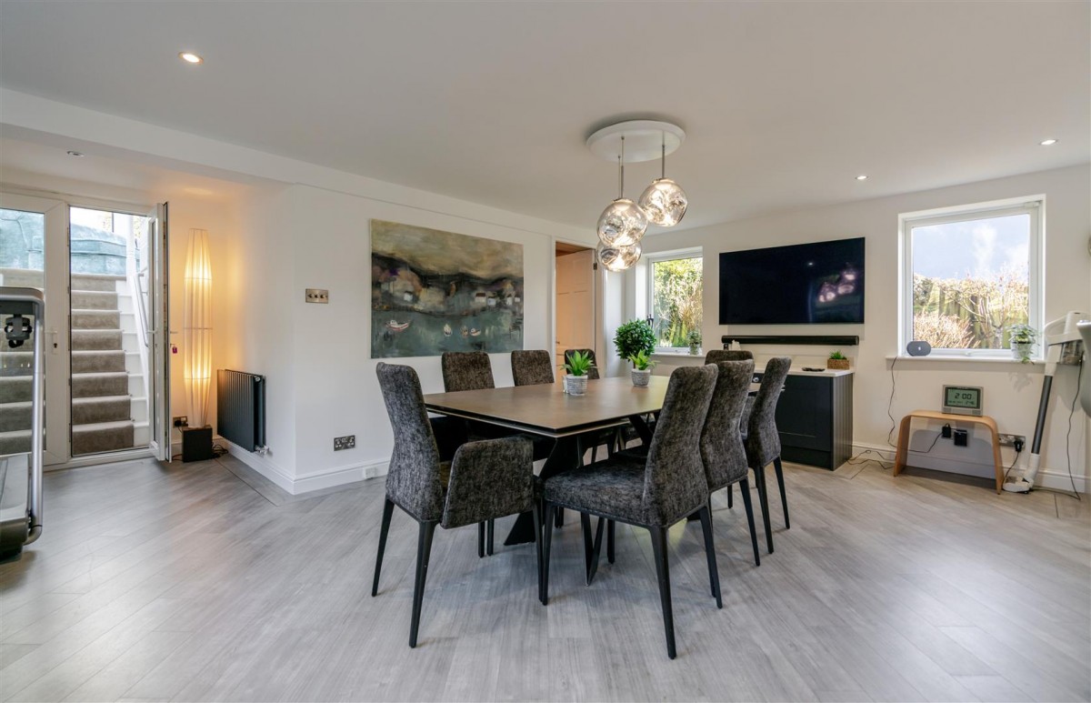 Oakleigh. Raikes Road, Skipton