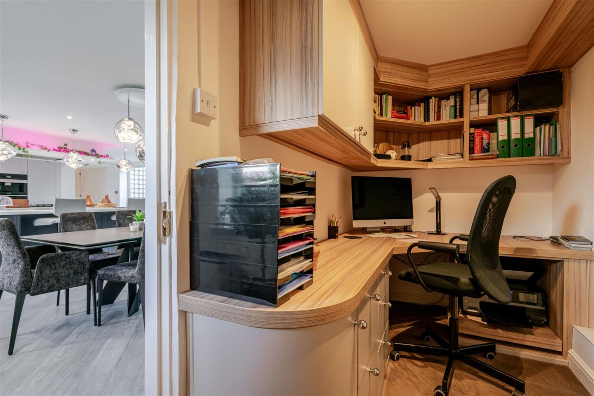 Oakleigh. Raikes Road, Skipton