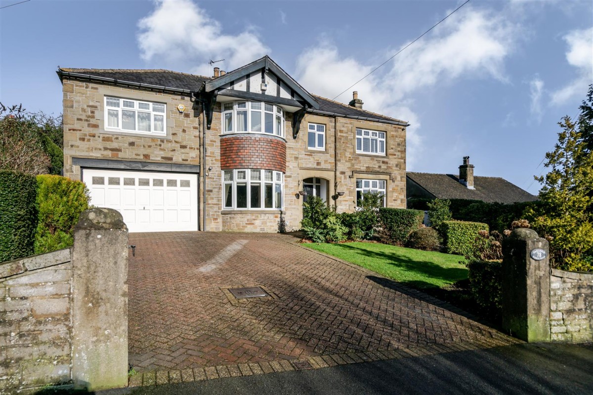 Oakleigh. Raikes Road, Skipton