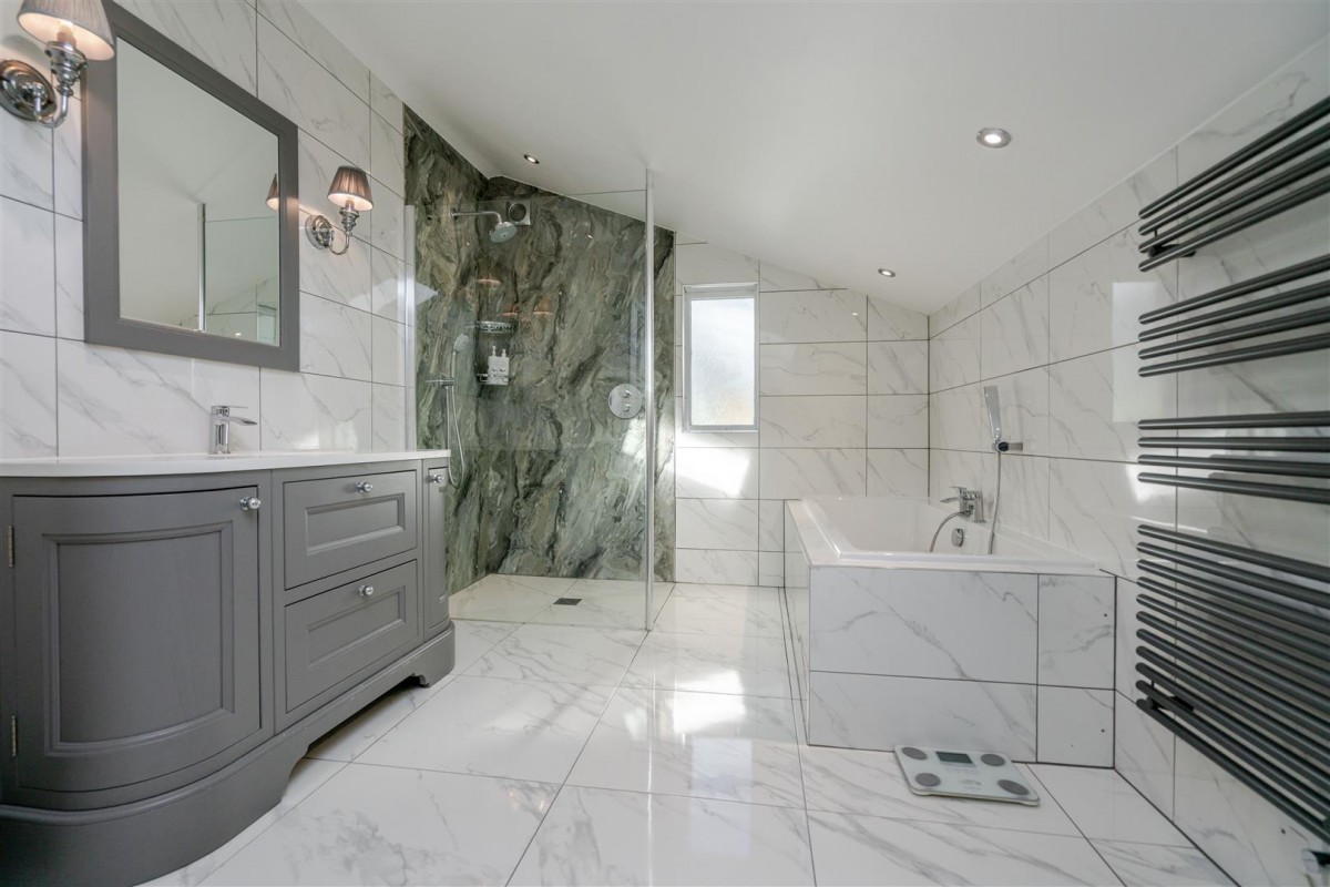 Oakleigh. Raikes Road, Skipton