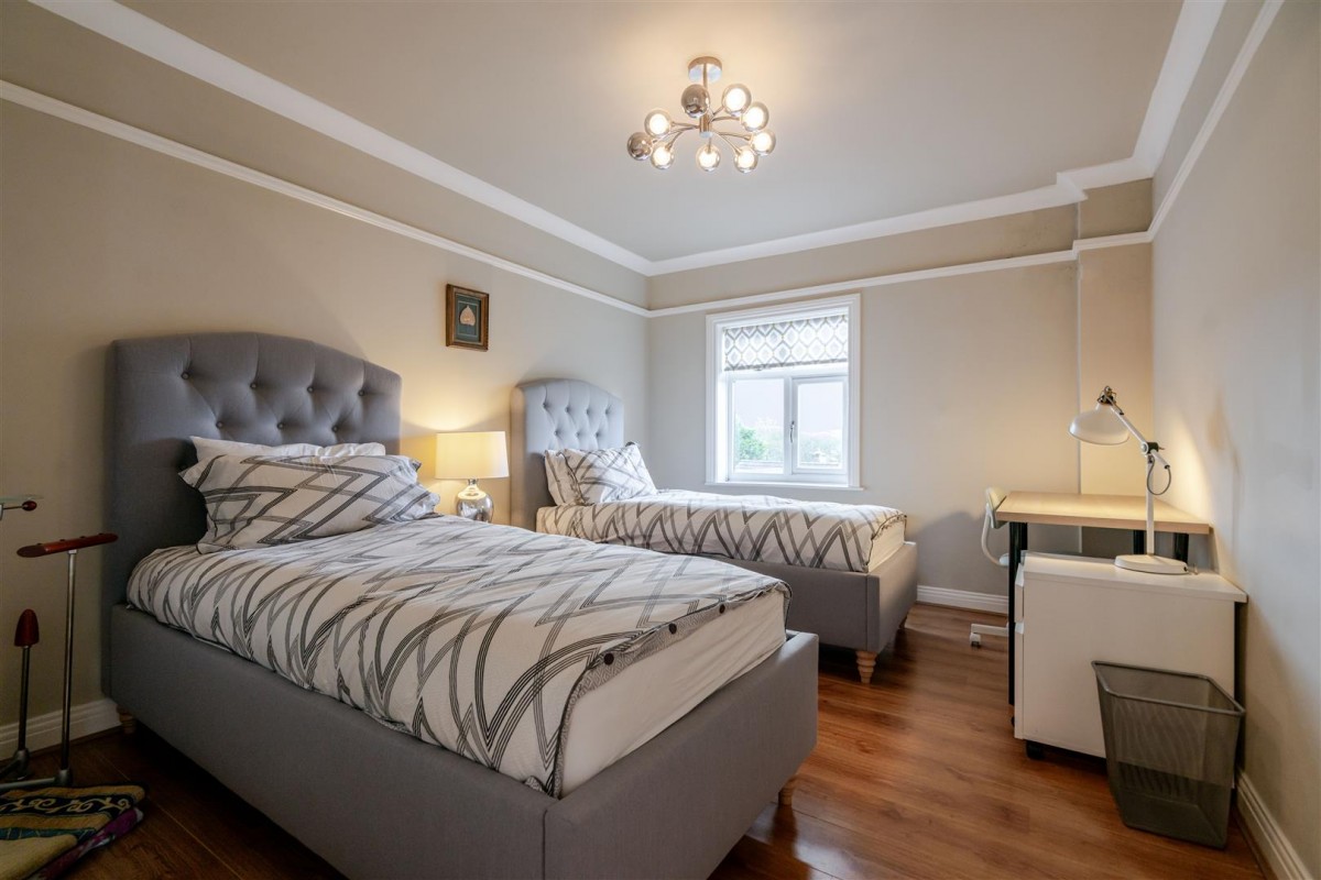 Oakleigh. Raikes Road, Skipton