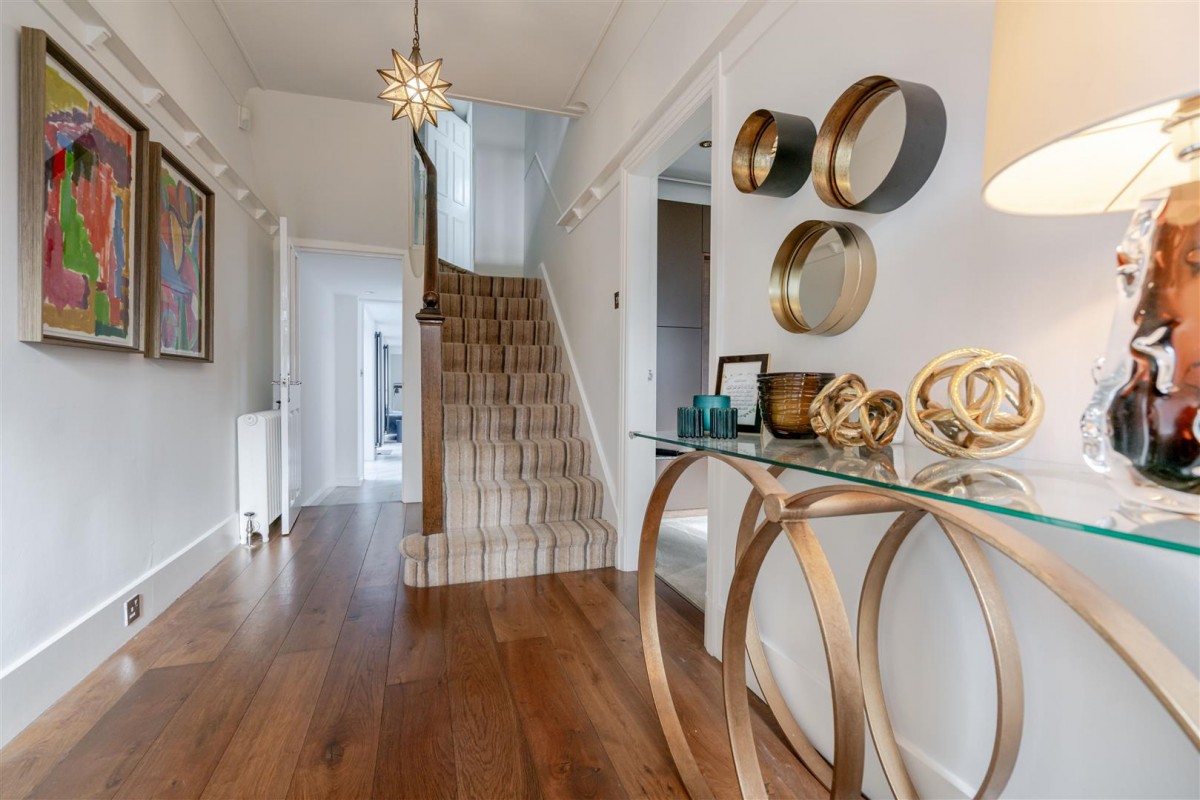 Oakleigh. Raikes Road, Skipton