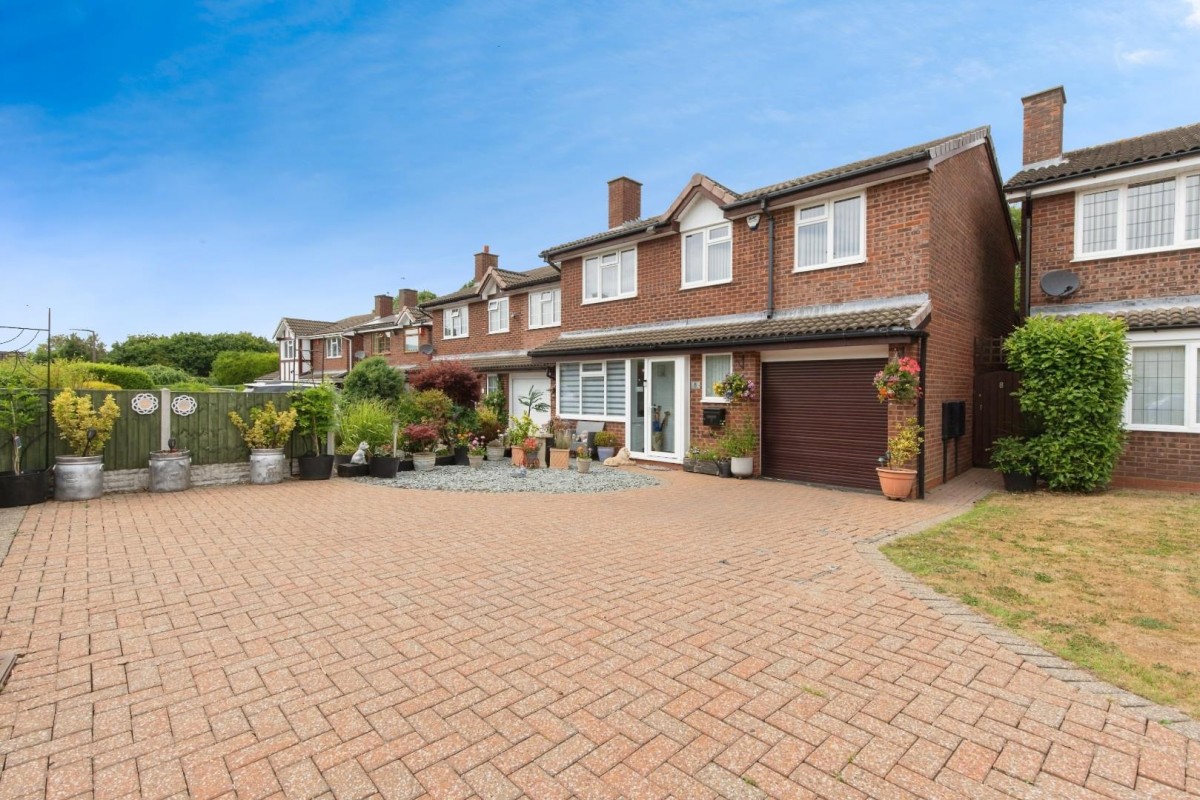 Dovestone, Wilnecote, Tamworth