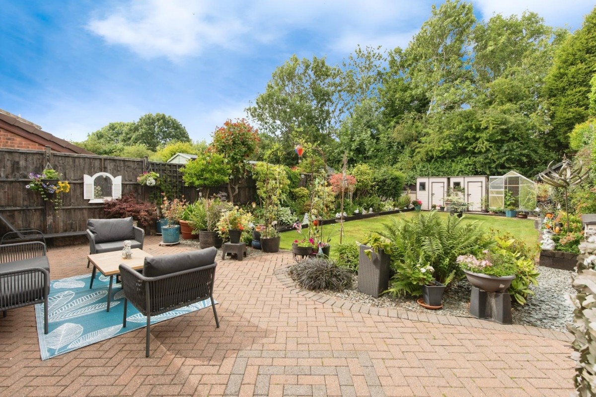 Dovestone, Wilnecote, Tamworth