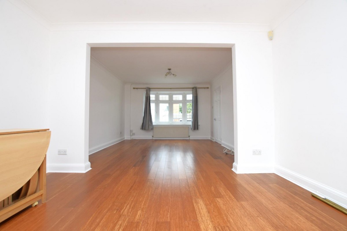 Berkeley Close, Hornchurch, RM11