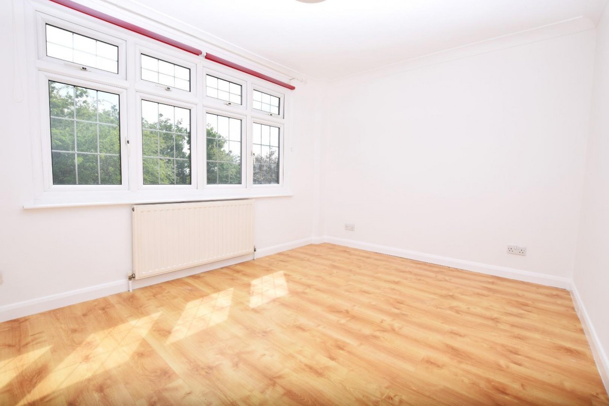 Berkeley Close, Hornchurch, RM11