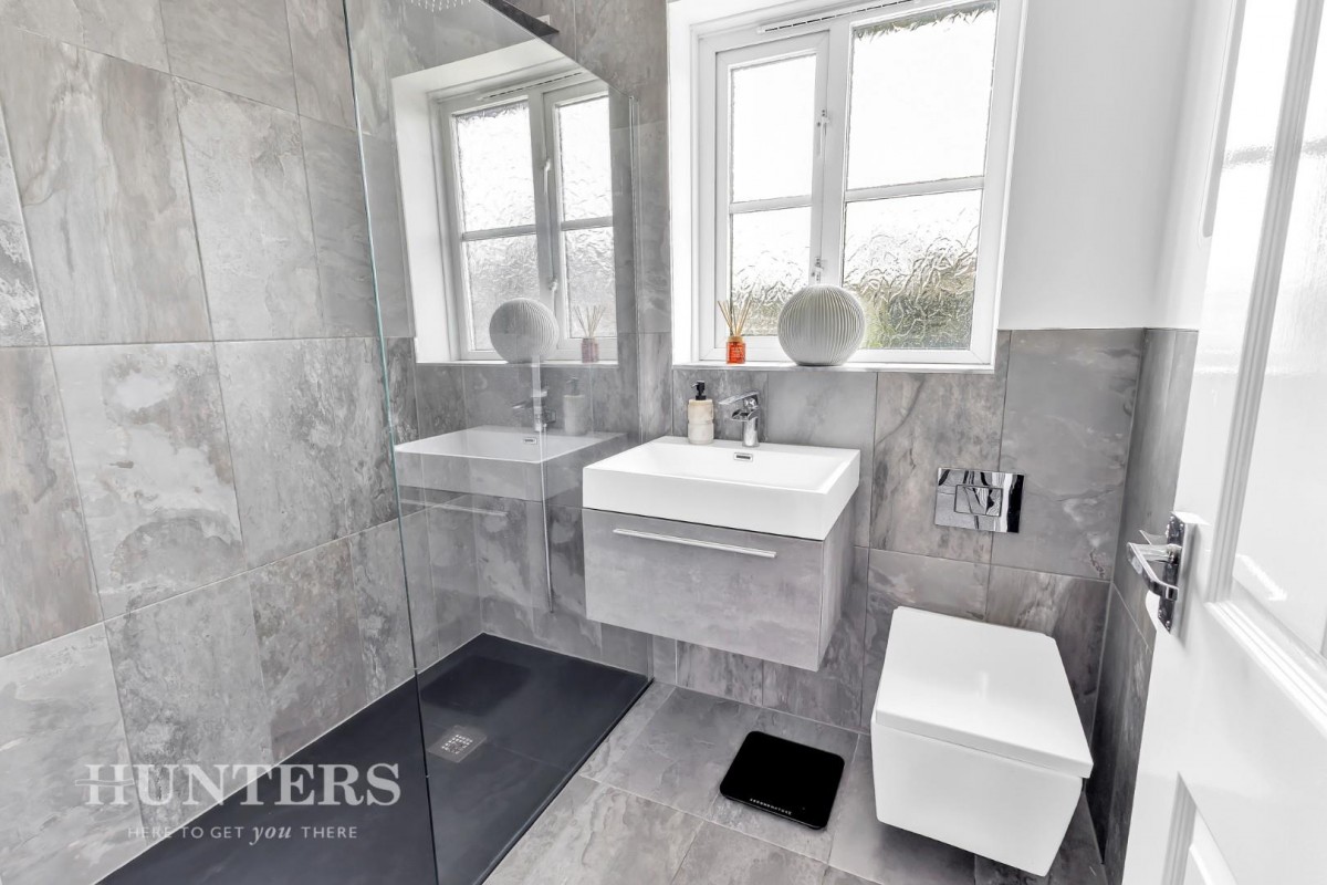 Hillspring Road, Springhead, Oldham