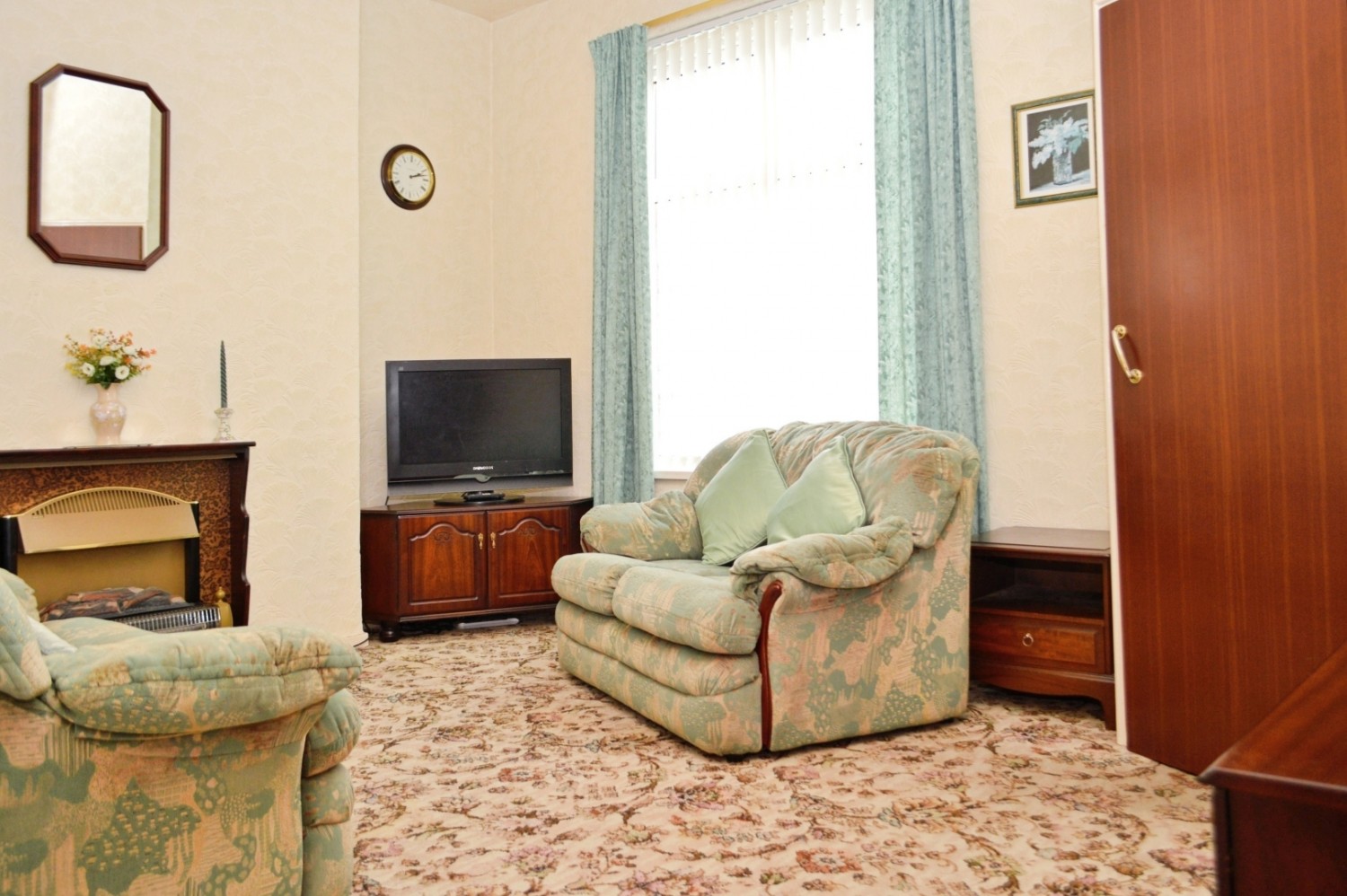 Mirfield Avenue, Oldham