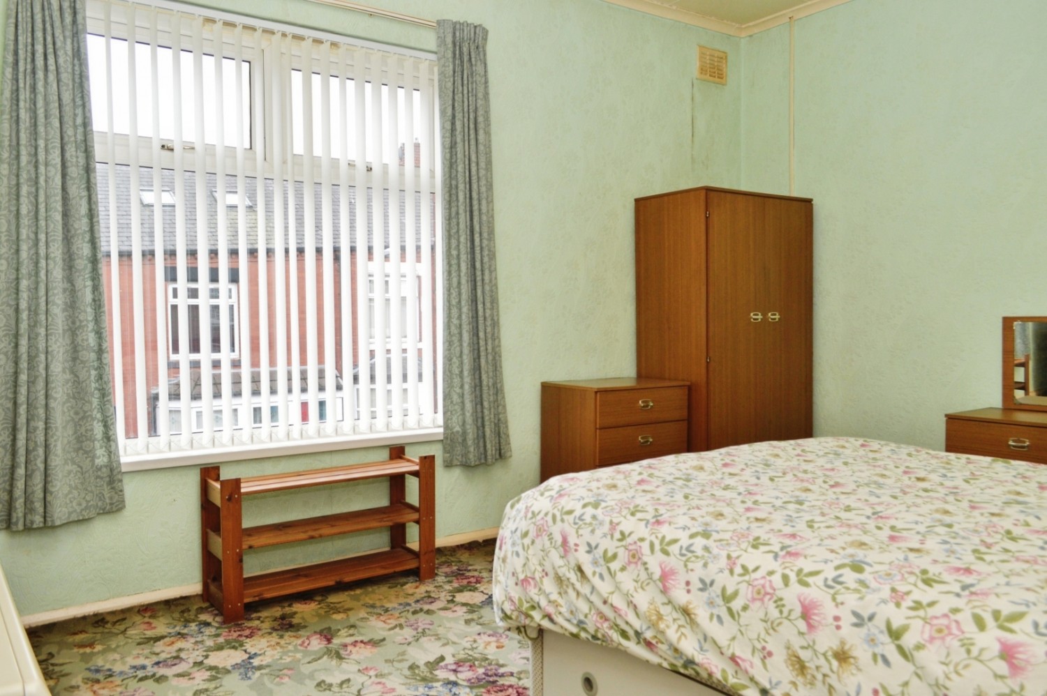 Mirfield Avenue, Oldham