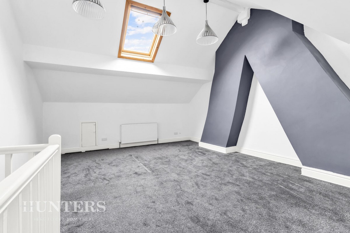 Featherstall Road, Littleborough OL15 9NY