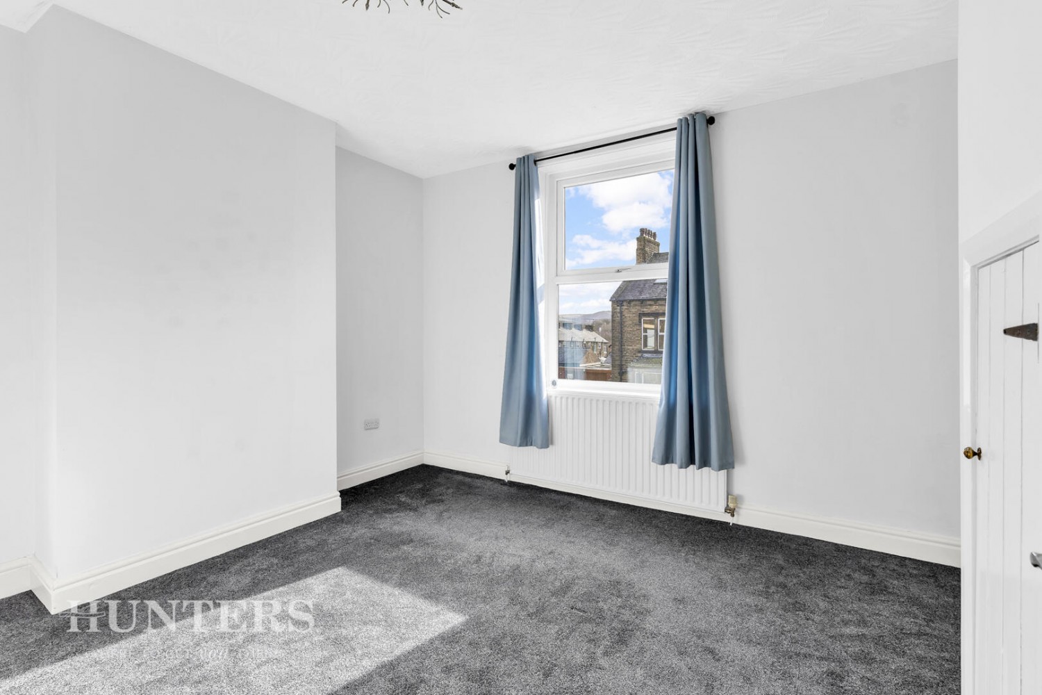 Featherstall Road, Littleborough OL15 9NY