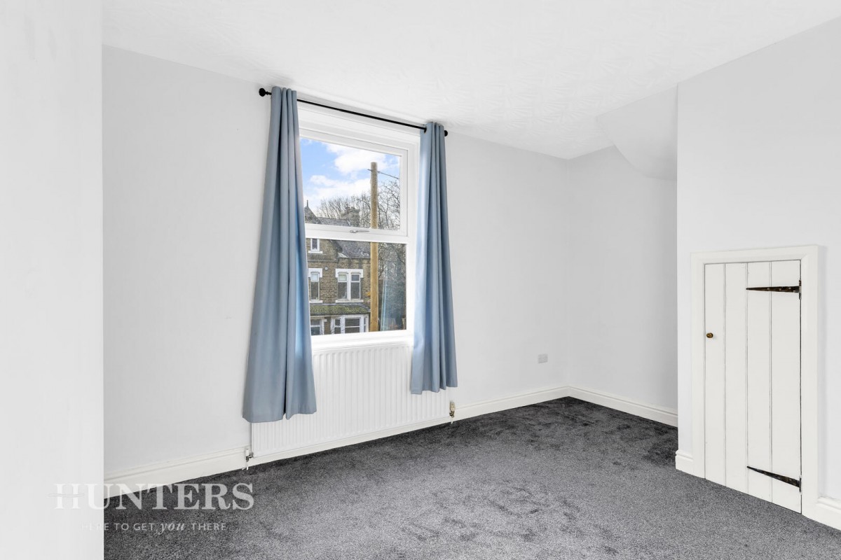 Featherstall Road, Littleborough OL15 9NY