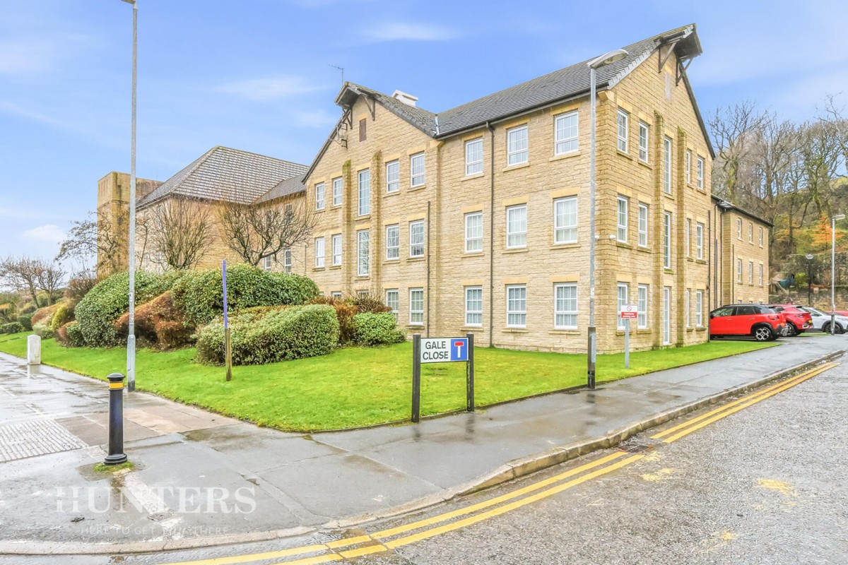 Gale Close, Littleborough, OL15 9EJ