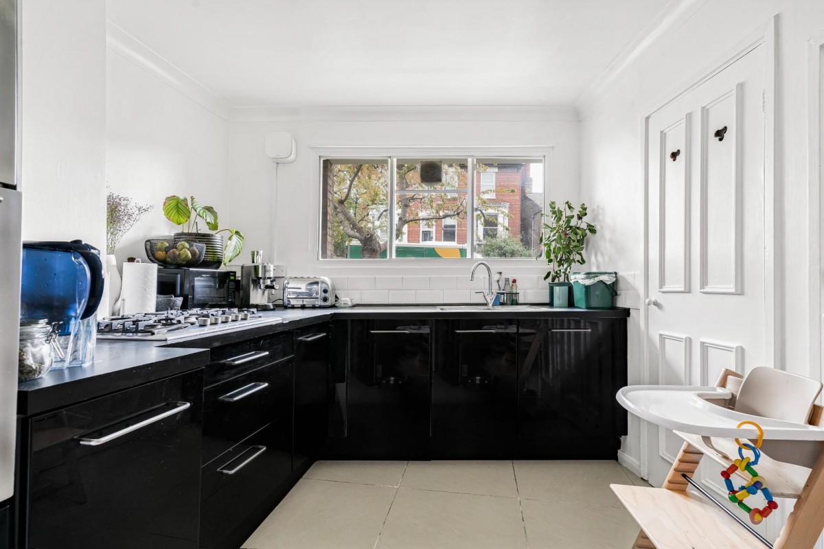 Herne Hill Road, London, SE24