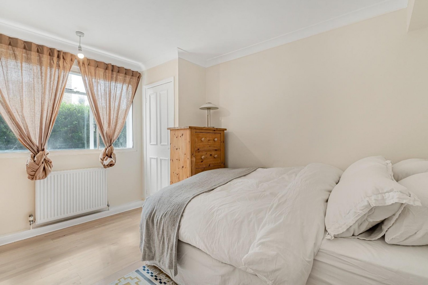 Herne Hill Road, London, SE24