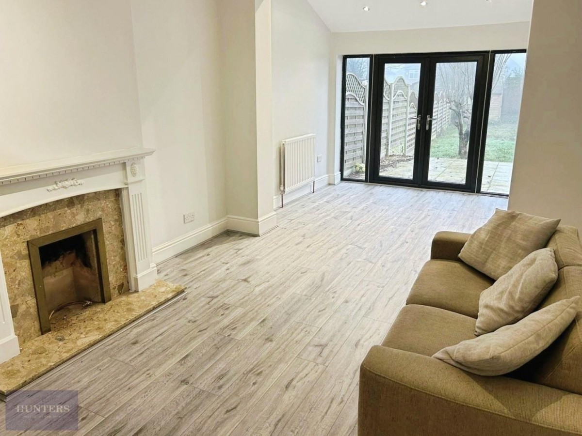 Edward Road, Oldbury B68 0LZ