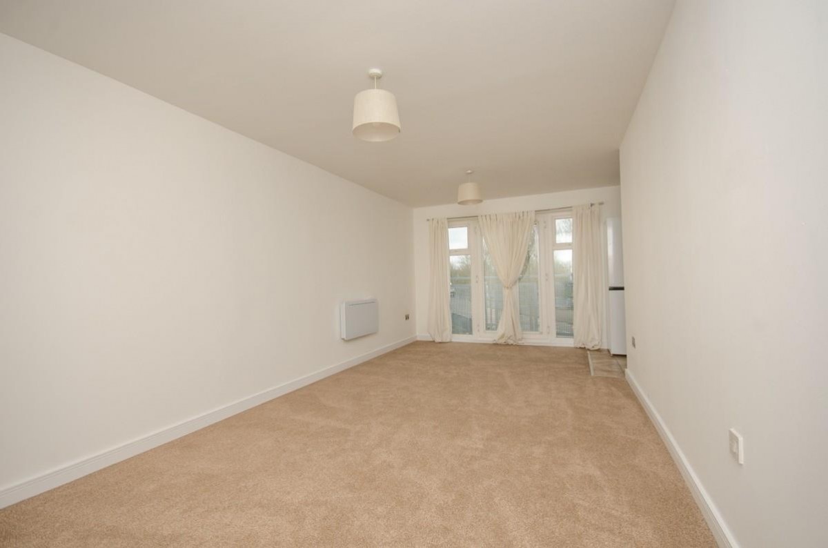 Arnold Road, Mangotsfield, Bristol, BS16 9LB