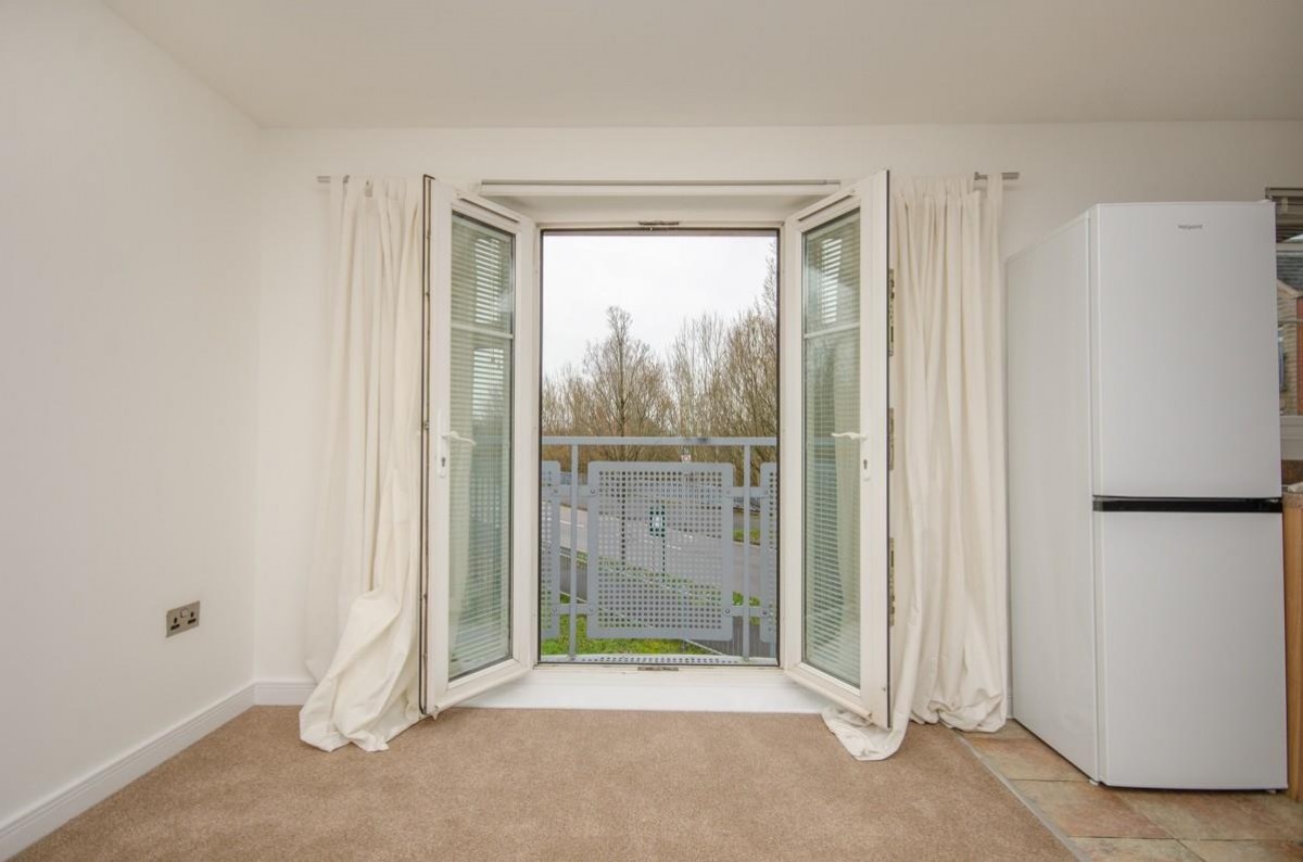 Arnold Road, Mangotsfield, Bristol, BS16 9LB