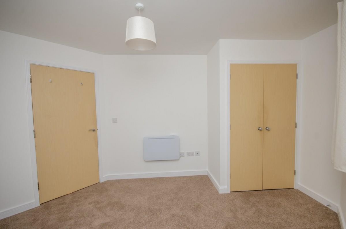 Arnold Road, Mangotsfield, Bristol, BS16 9LB