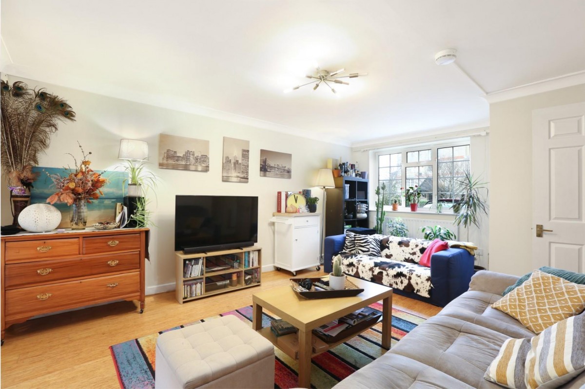 Gables Close, London, SE5