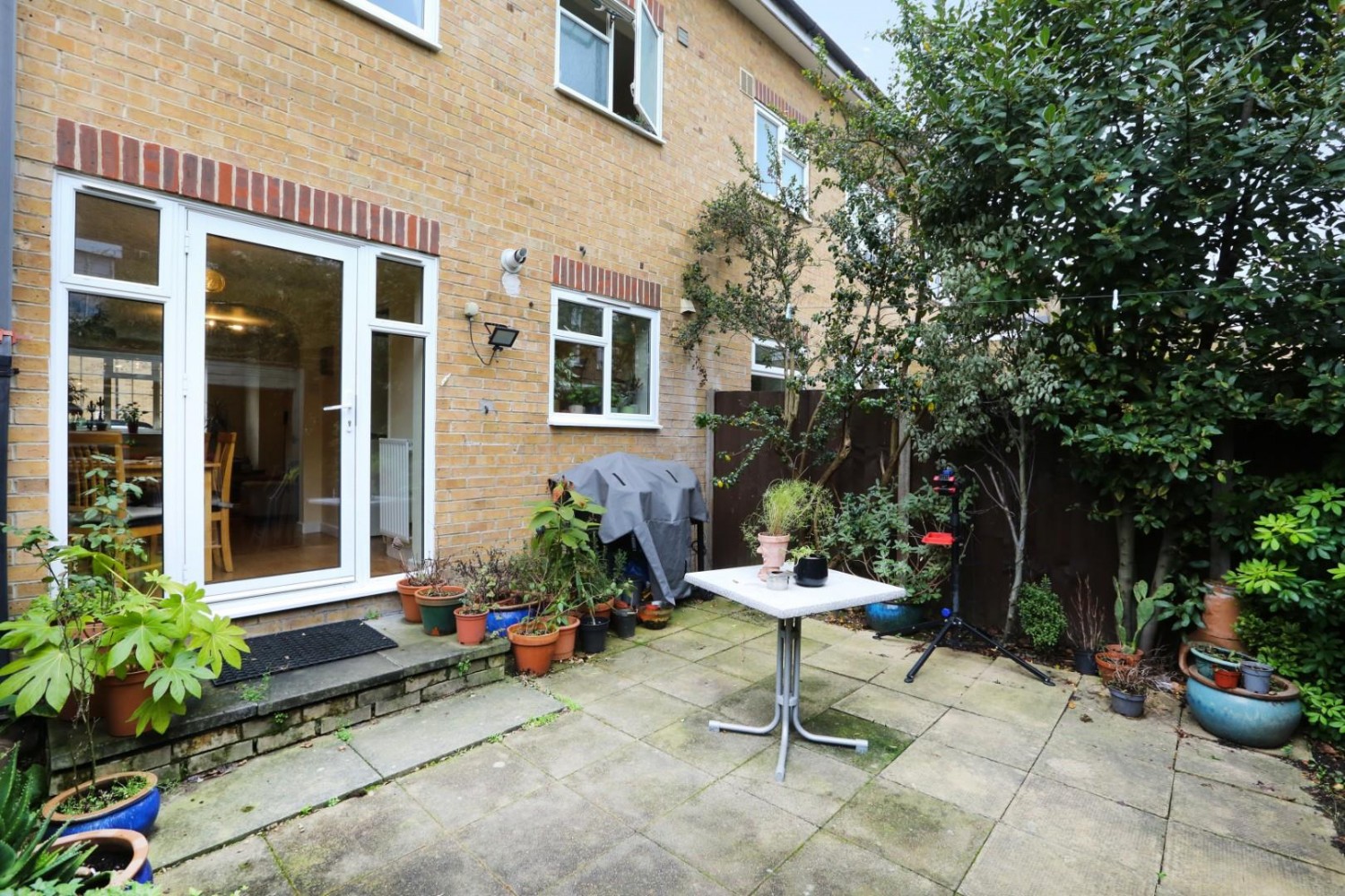 Gables Close, London, SE5