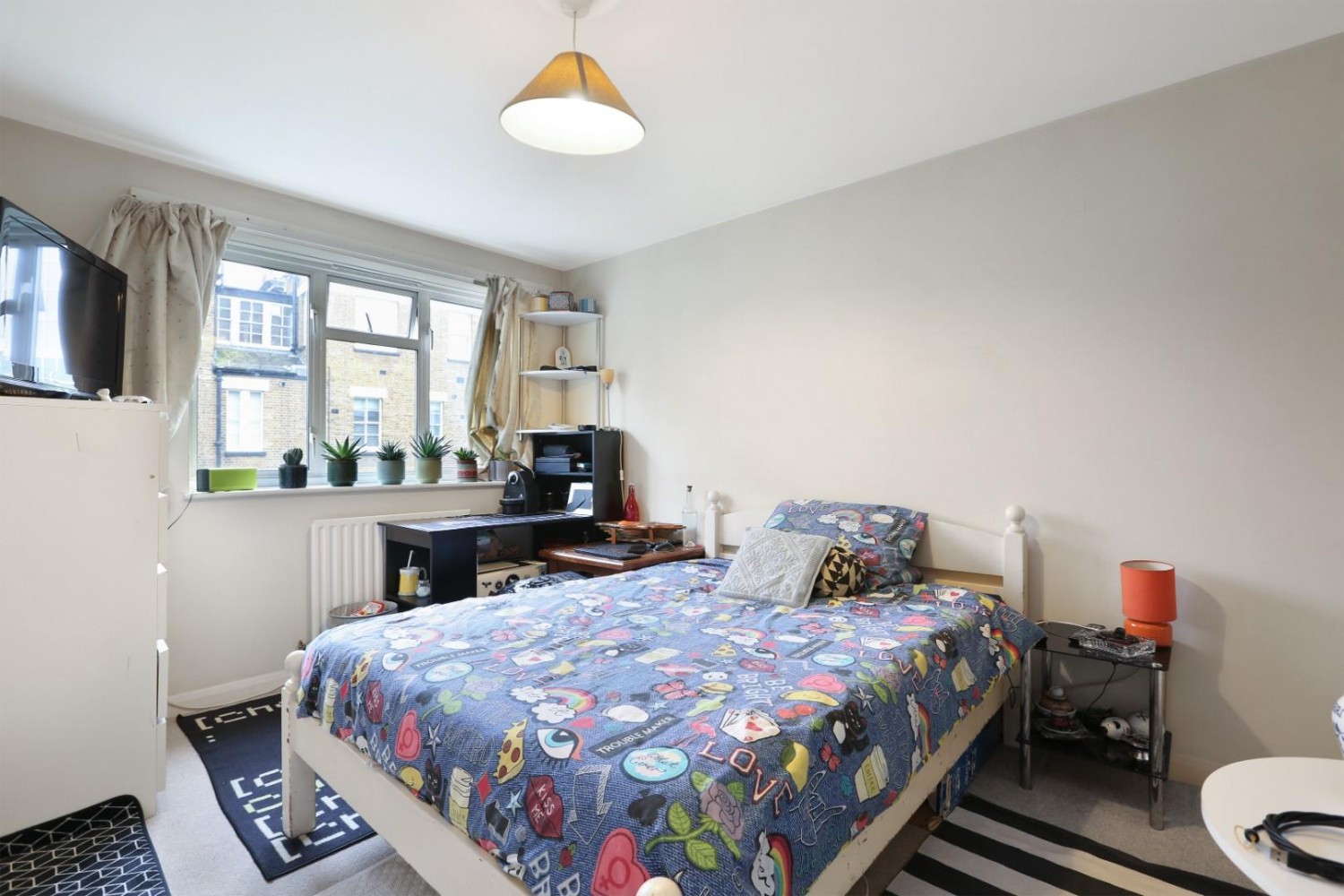 Gables Close, London, SE5