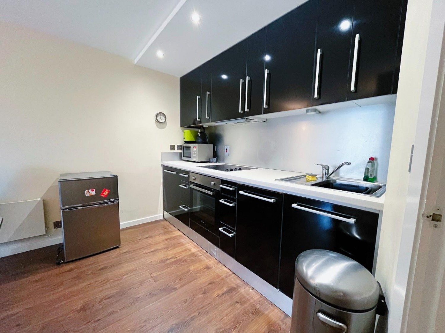 Whitehall Waterfront, 2 Riverside Way, Leeds