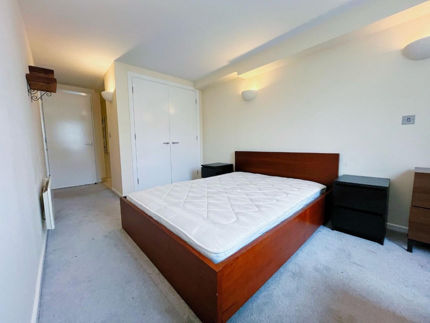 Whitehall Waterfront, 2 Riverside Way, Leeds