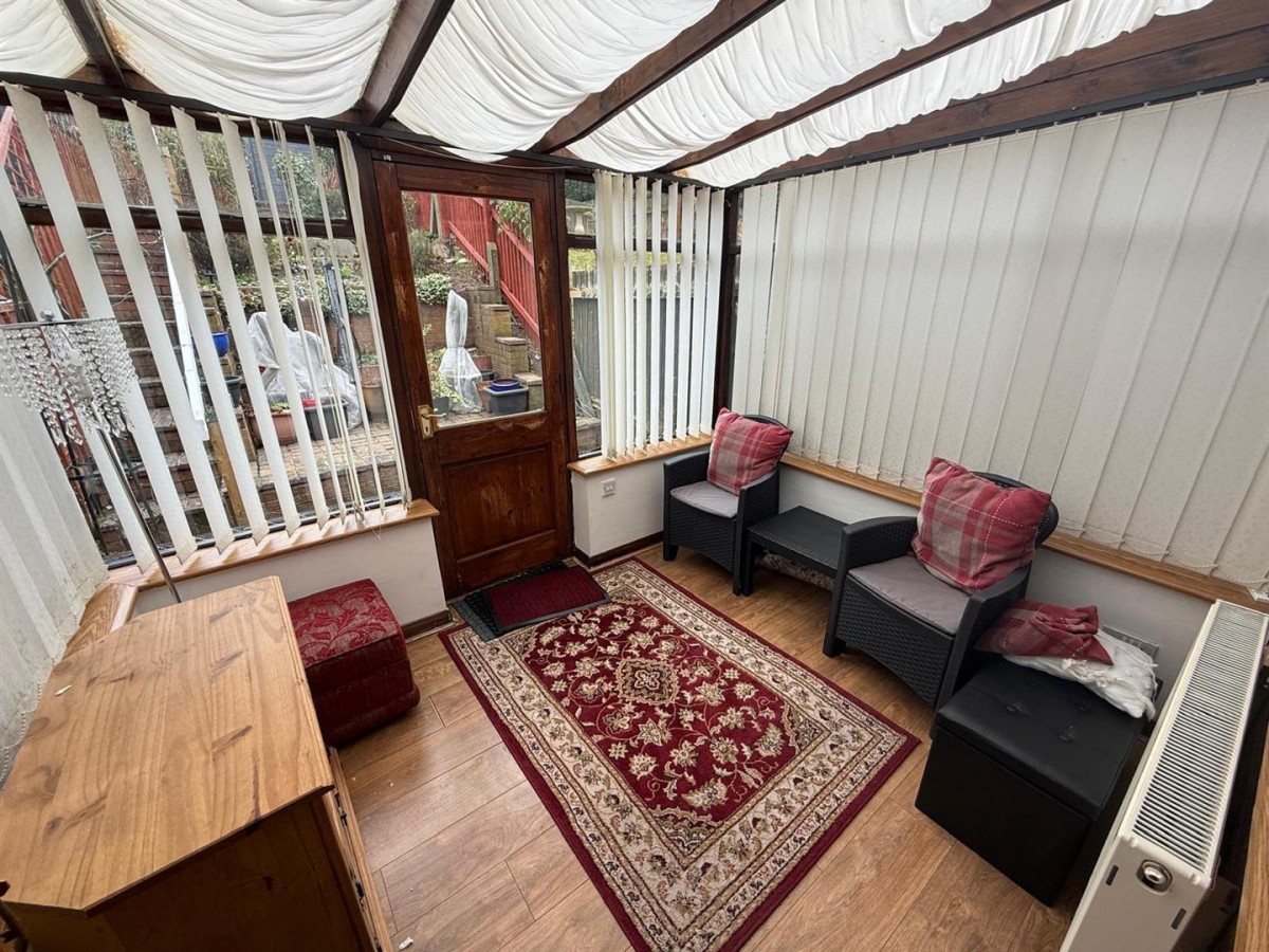 School Drive, Amblecote, Stourbridge, DY8 4DQ