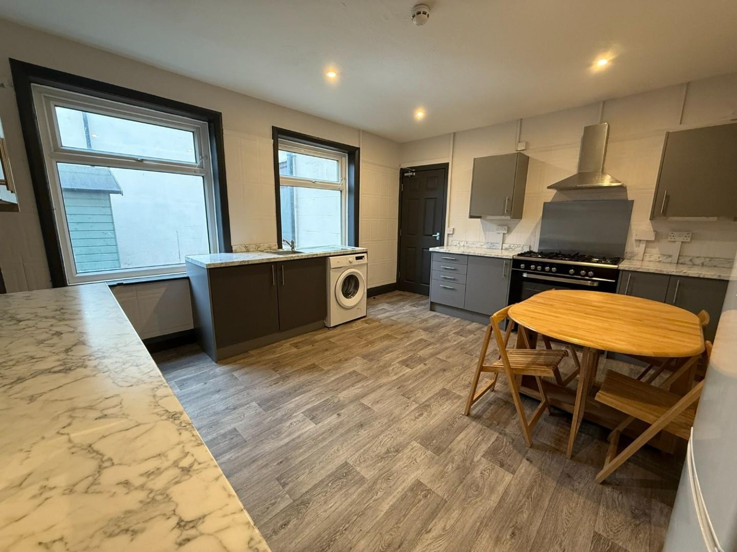 Aketon Road, Castleford