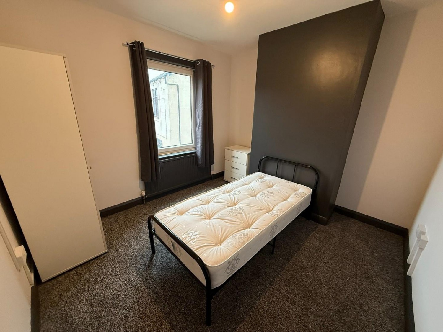 Aketon Road, Castleford