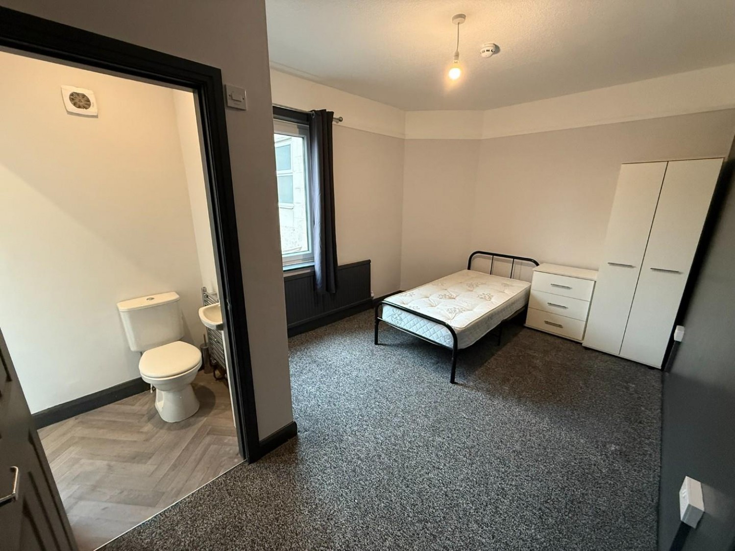 Aketon Road, Castleford