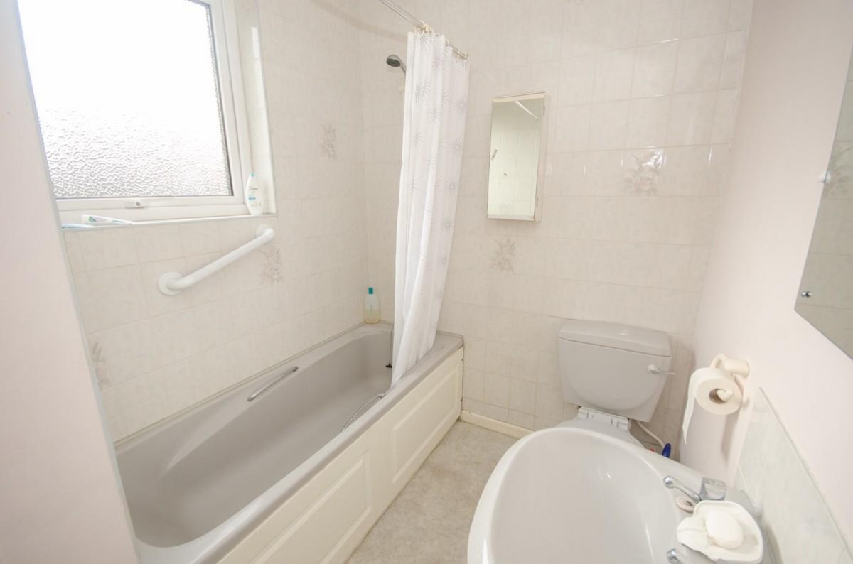 Kingston Drive, Mangotsfield, Bristol, BS16 9BQ