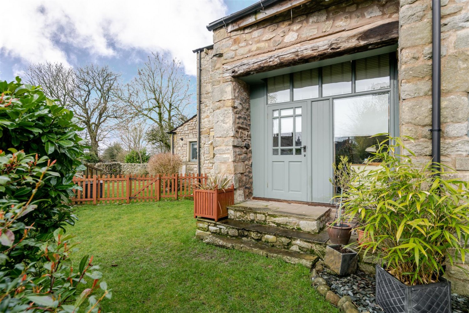 Grosvenor Barn and Annex, Long Preston. Skipton