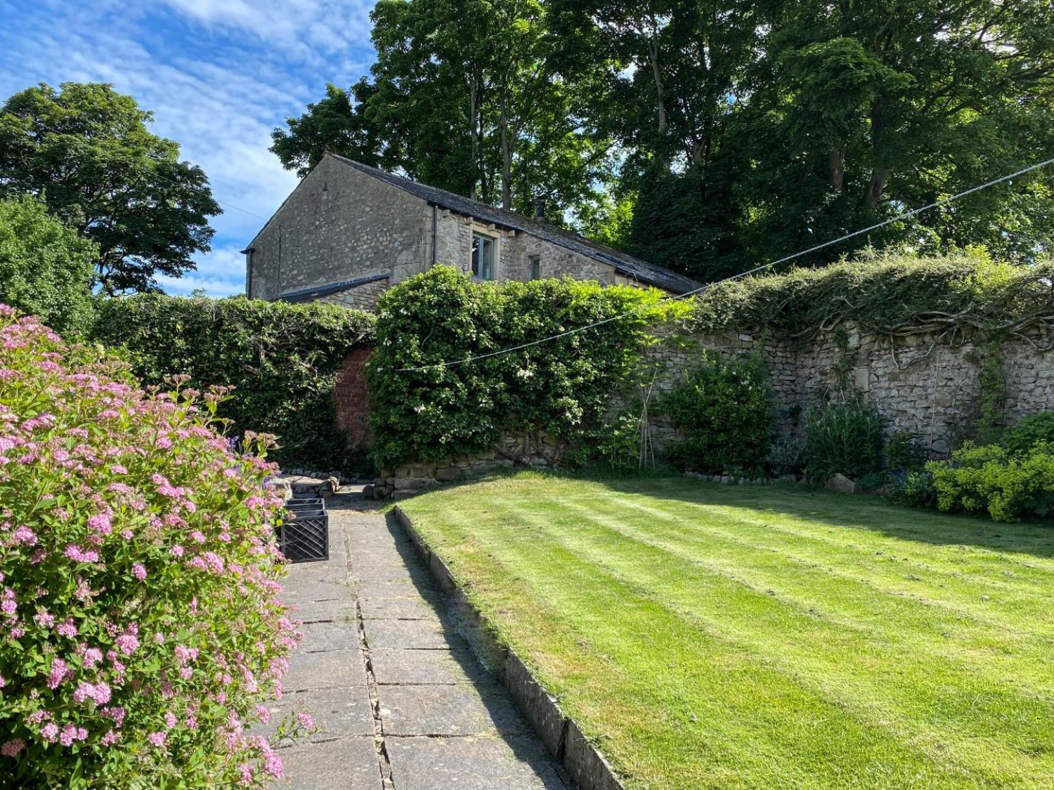 Grosvenor Barn and Annex, Long Preston. Skipton
