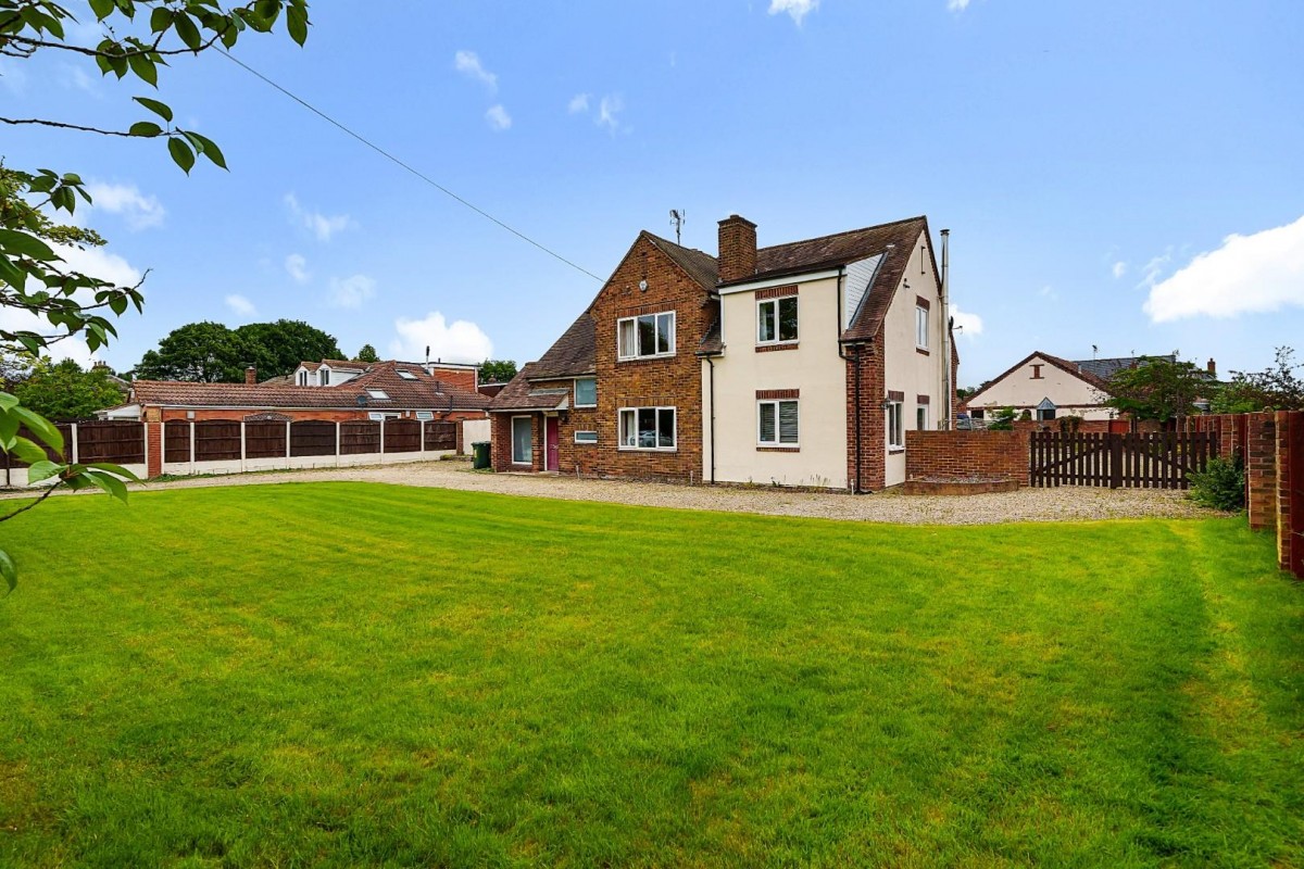 Gateforth Lane, Hambleton, Selby
